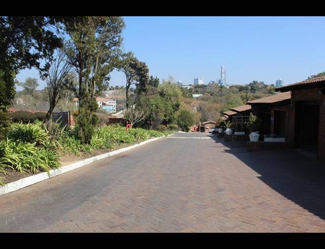 4 BEDROOM PROPERTY TO RENT IN SANDOWN ESTATE